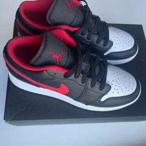 Air Jordan 1 Low- excellent condition